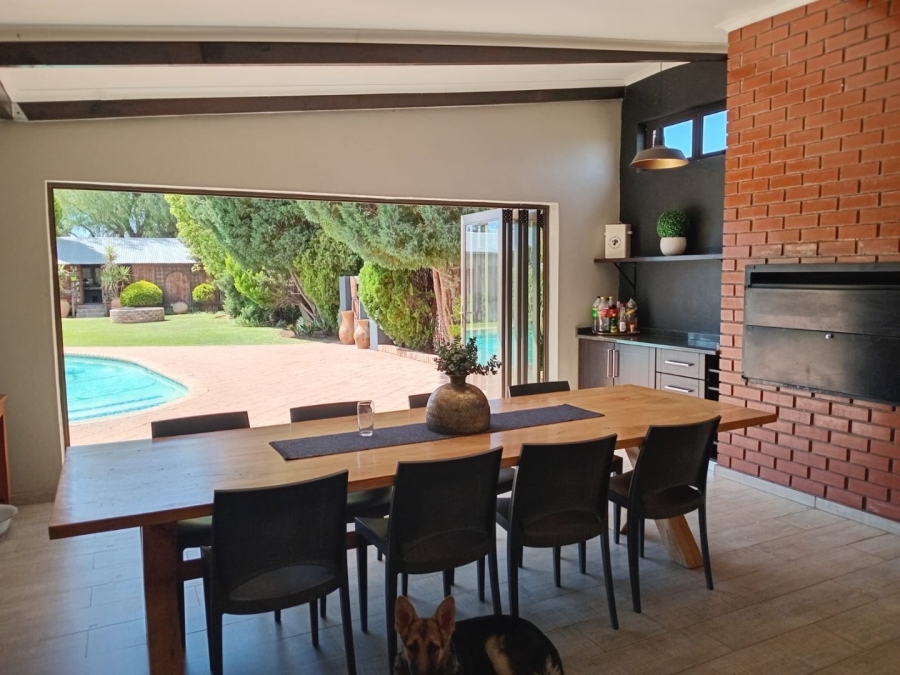 7 Bedroom Property for Sale in Bloemhof North West